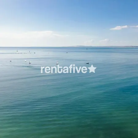 Rentafive Piscina Garaje Parque 3min Playa Apartment
